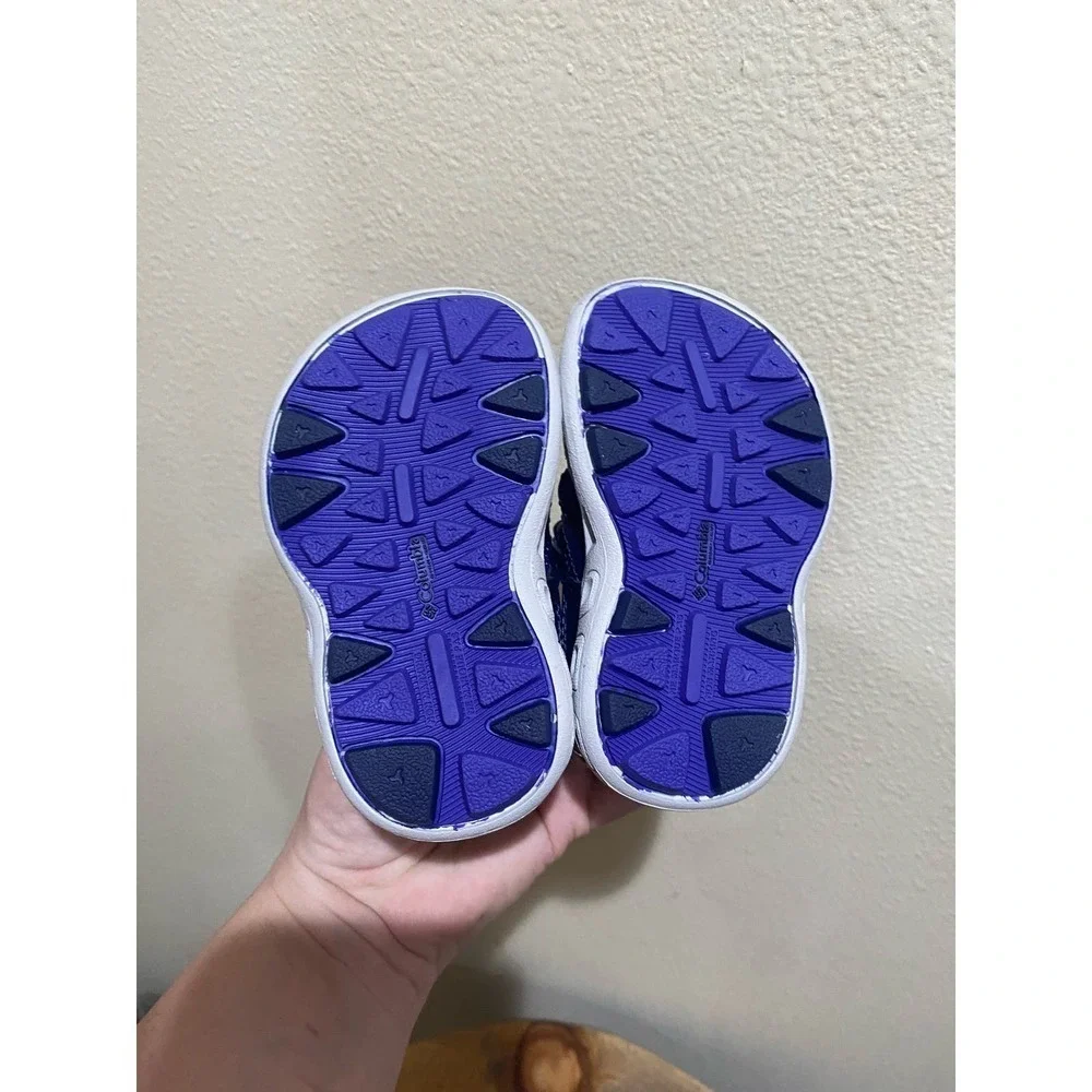 Columbia Techsun Wave Kids sandals size 5
